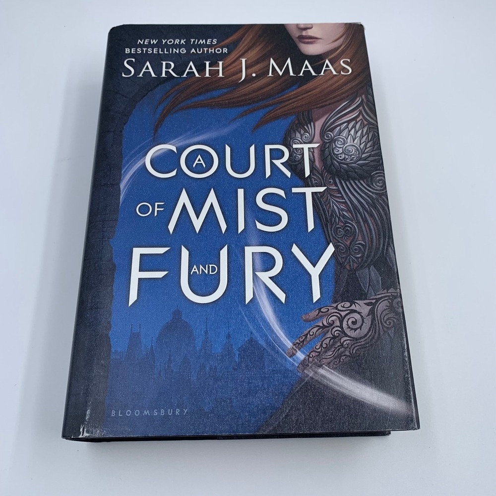 Sarah J Maas A Court of Mist and Fury Book 2 Hardcover Blue Black Good ACOTAR
